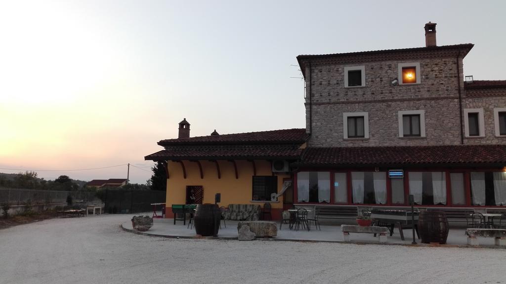 Vila Agriturismo La Vecchia Cascina Di Paolo & Belinda Pietrelcina Exteriér fotografie